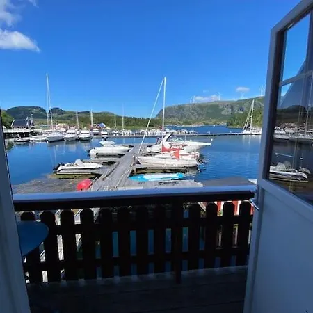 Boathouse With Floating Sauna Apartmán